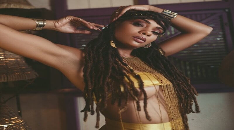 RACHELLE ALLISON - Plus Que Ça